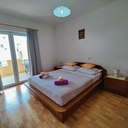 Lejlighed Lovely 1 Bedroom For 3 With Free Parking Makarska