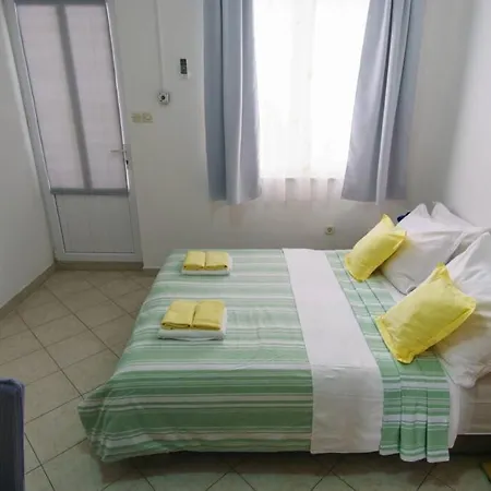 Lovely 1 Bedroom For 3 With Free Parking * ماكارسكا