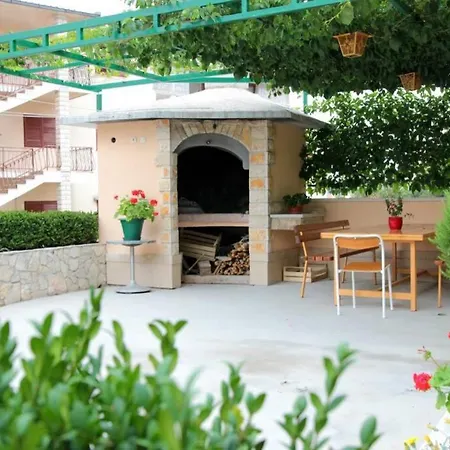 Lovely 1 Bedroom For 3 With Free Parking Daire *